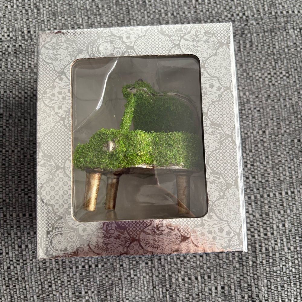 Taylor Swift The Eras Tour Moss Piano Ornament Sealed In Hand 2025 Holiday